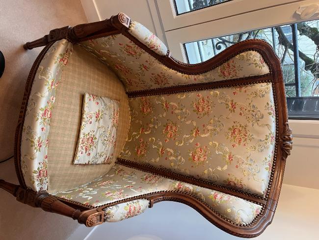 BERGERE ET 2 CHAISES REFECTION COMPLETE 